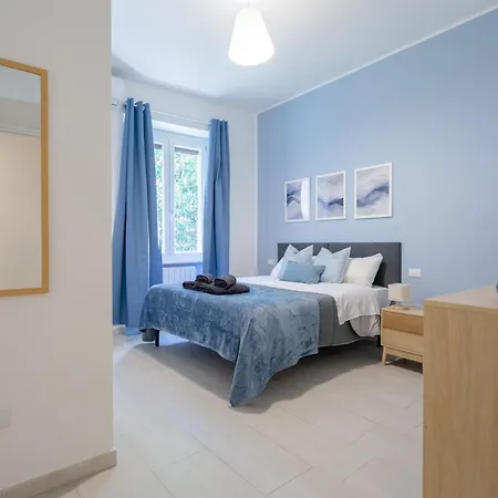 Blue Soul Flat - Near Trastevere With Easy Transport To Center - By Homes