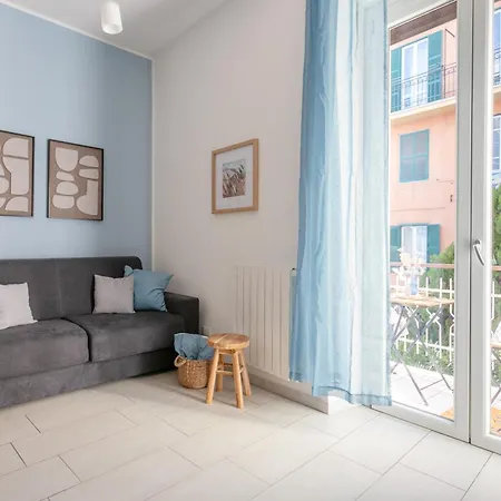Blue Soul Flat - Near Trastevere With Easy Transport To Center - By Homes *