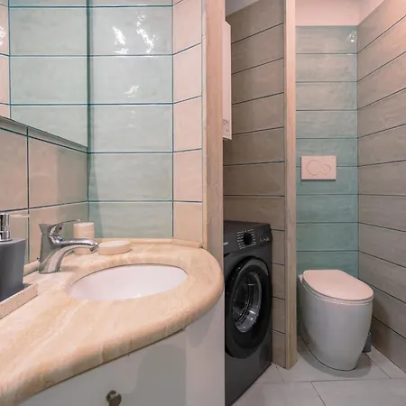 Blue Soul Flat - Near Trastevere With Easy Transport To Center - By Homes Rome